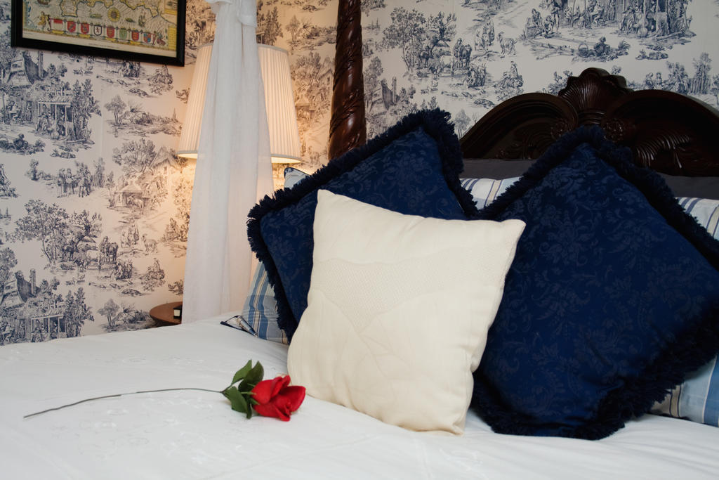 Woodstock Inn Bed & Breakfast Independence Room photo